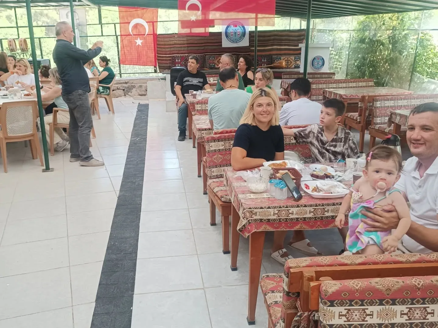 Bugün Ege Üniversitesi Tekstil fakültesi öğretim üyelerini misafir ettik. OBA müzemiz ile…