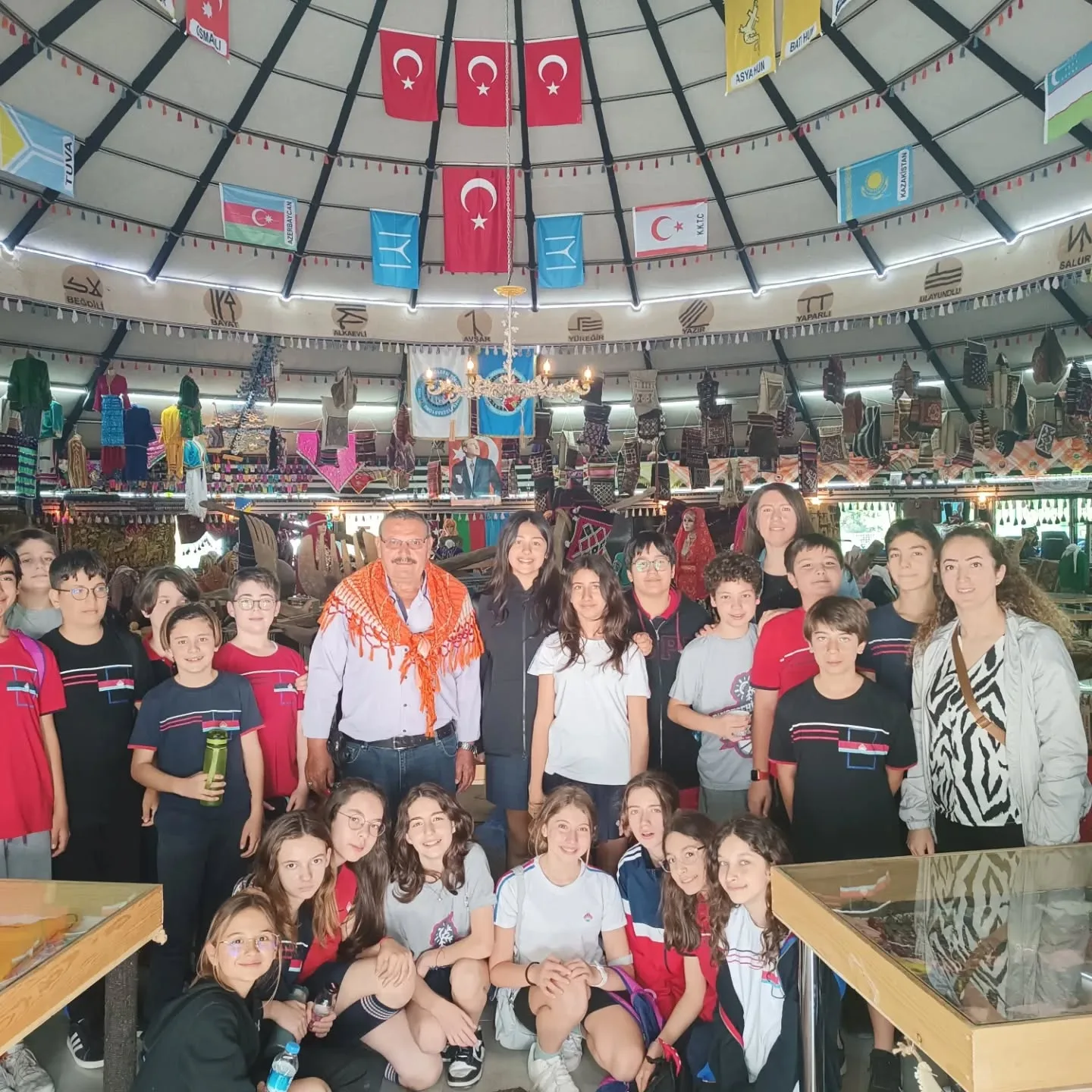 Bugün OBA müzemizin ziyaretçileri Bahçeşehir koleji 6/A 6/B 6/C sınıflarıydı. Kendilerine…