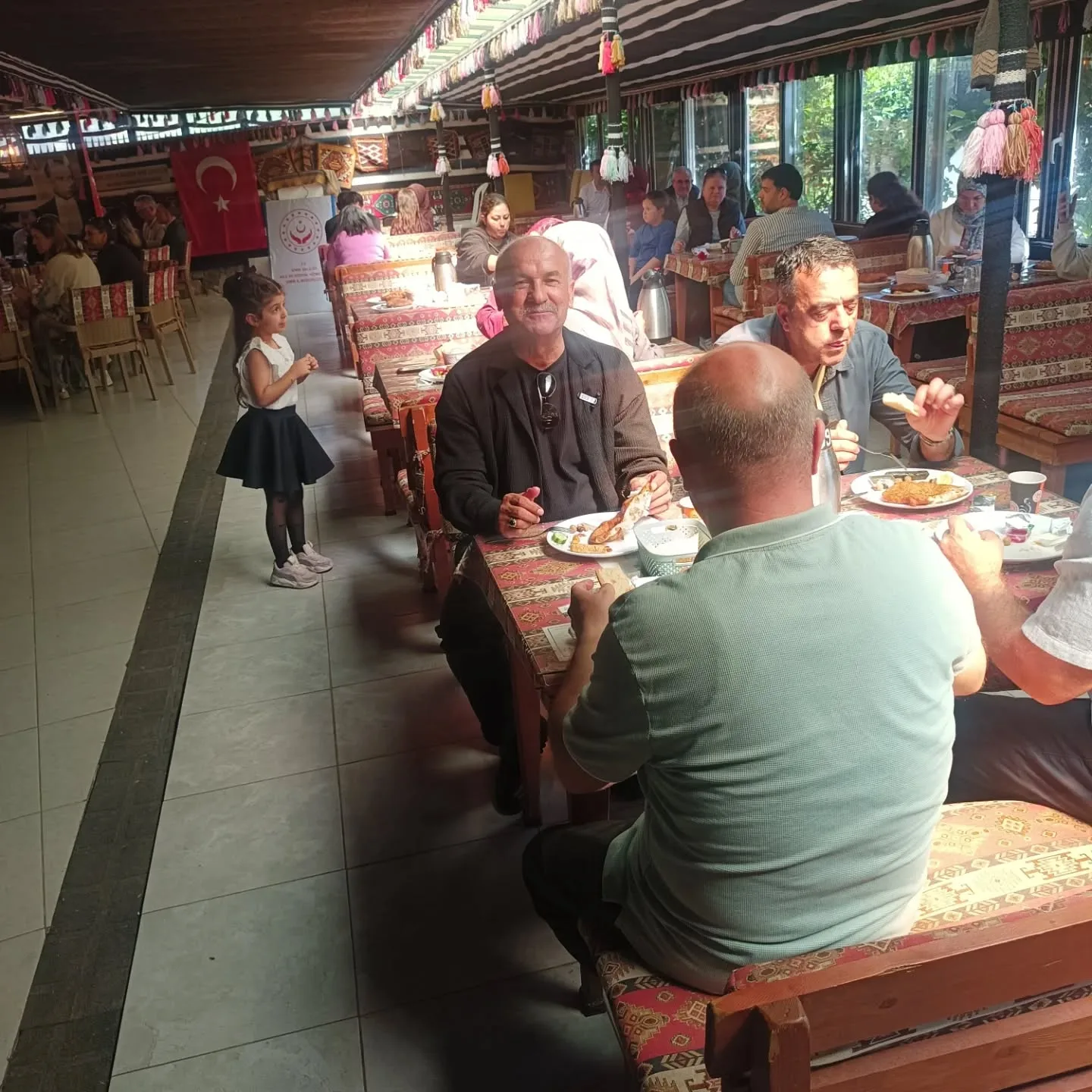 Kaymakam Muzaffer Şahiner, İzmir Aile ve Sosyal Hizmetler İl Müdürü Abdullah Kömürcüoğlu,…