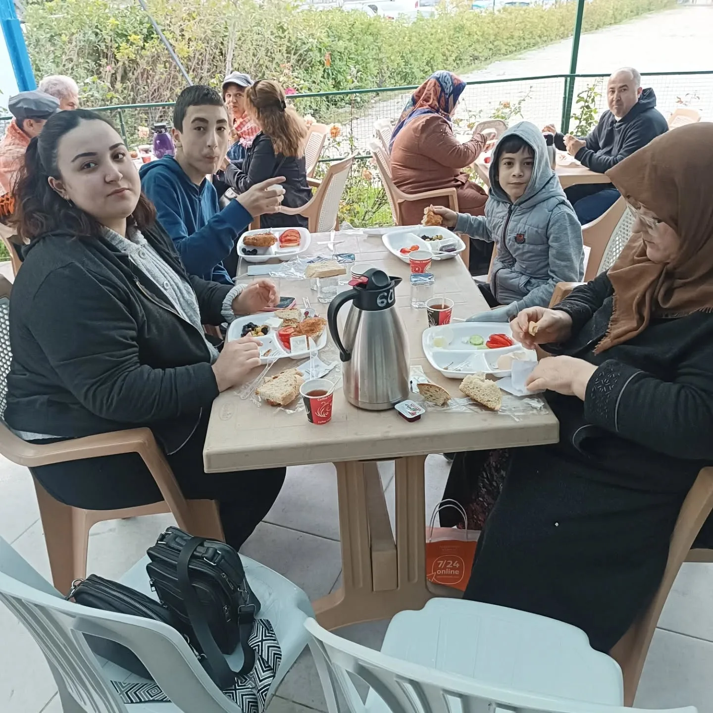 Kahvaltı programımıza katılan bize desteğini eksik etmeyen Bornova Kaymakamı Muzaffer Şahi…