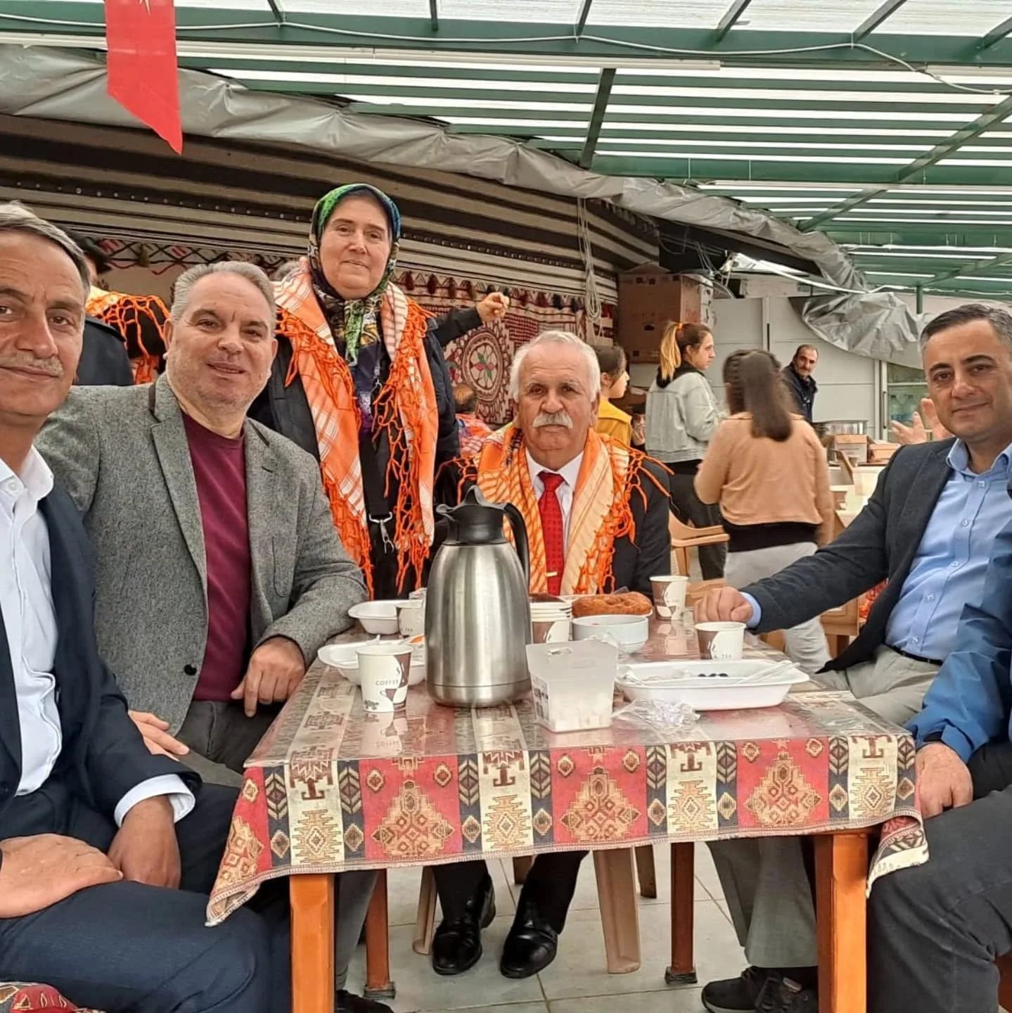 Ramazan Bayramı'nın üçüncü günü akrabalarımızla ve dostlarımızla bayramlaştık. Bayramın gü…