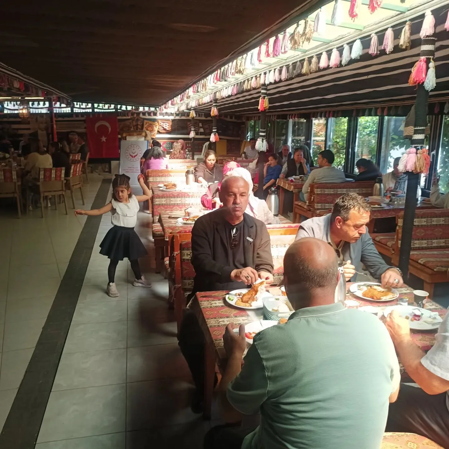 Kaymakam Muzaffer Şahiner, İzmir Aile ve Sosyal Hizmetler İl Müdürü Abdullah Kömürcüoğlu,…