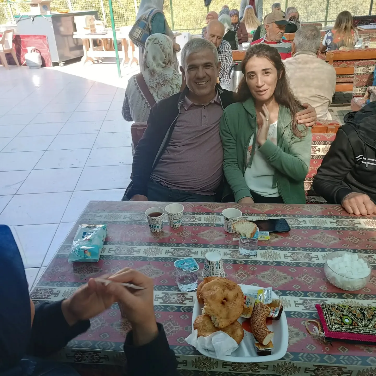 Her ayın ilk cumartesi günü olağan  dernek kahvaltımızı yaptık. Katılım sağlayan akrabalar…