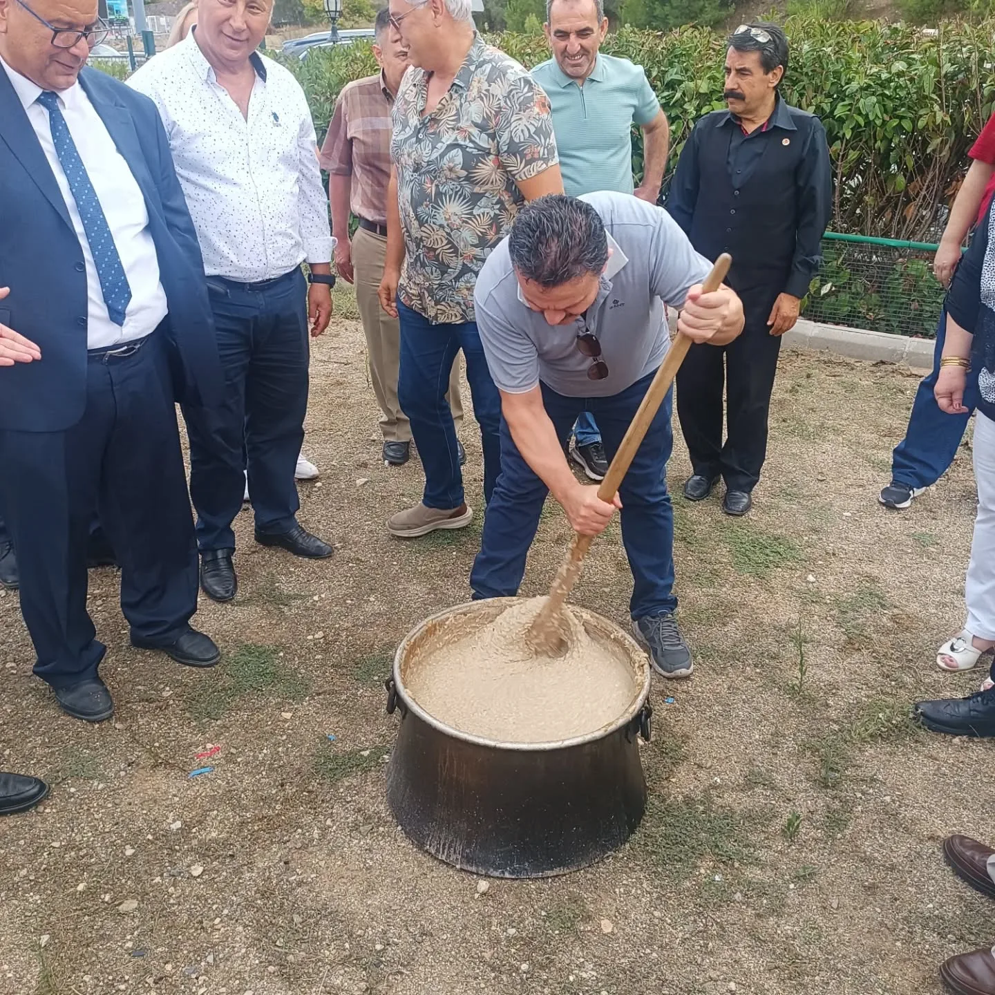 Bugün aydınlılar dergimizin kahvaltı etkinliğini yaptık.Keşkek dövdük. Emeği geçen herkese…