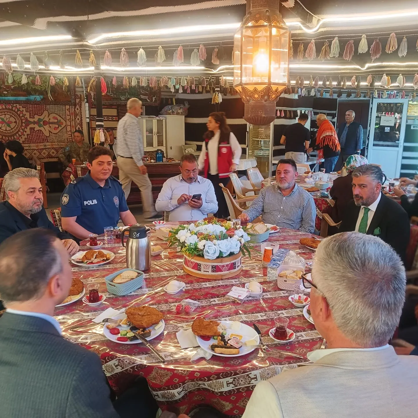 Kaymakam Muzaffer Şahiner, İzmir Aile ve Sosyal Hizmetler İl Müdürü Abdullah Kömürcüoğlu,…