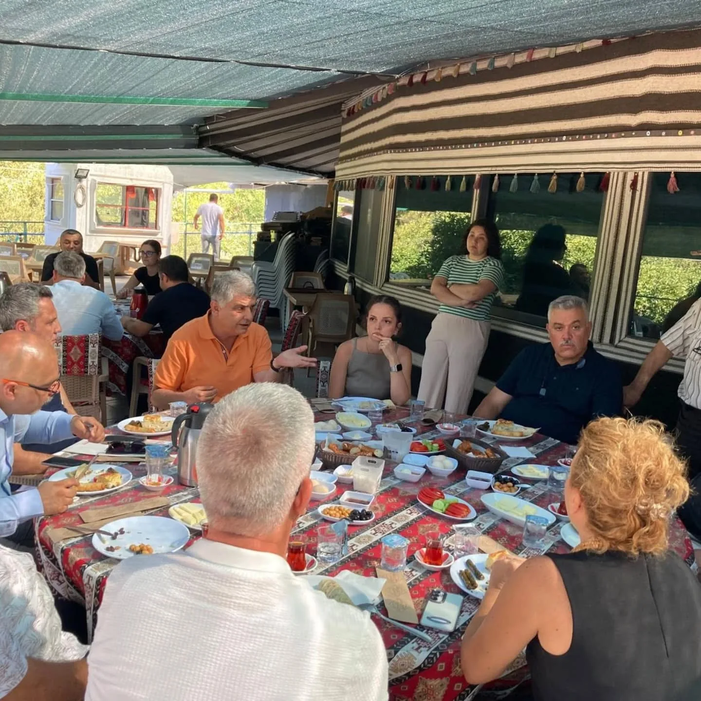 Bornova Belediyesi Başkanı Sayın Ömer Eşki Akademisyen  hocalarımız,Belediye Meclis üyeler…