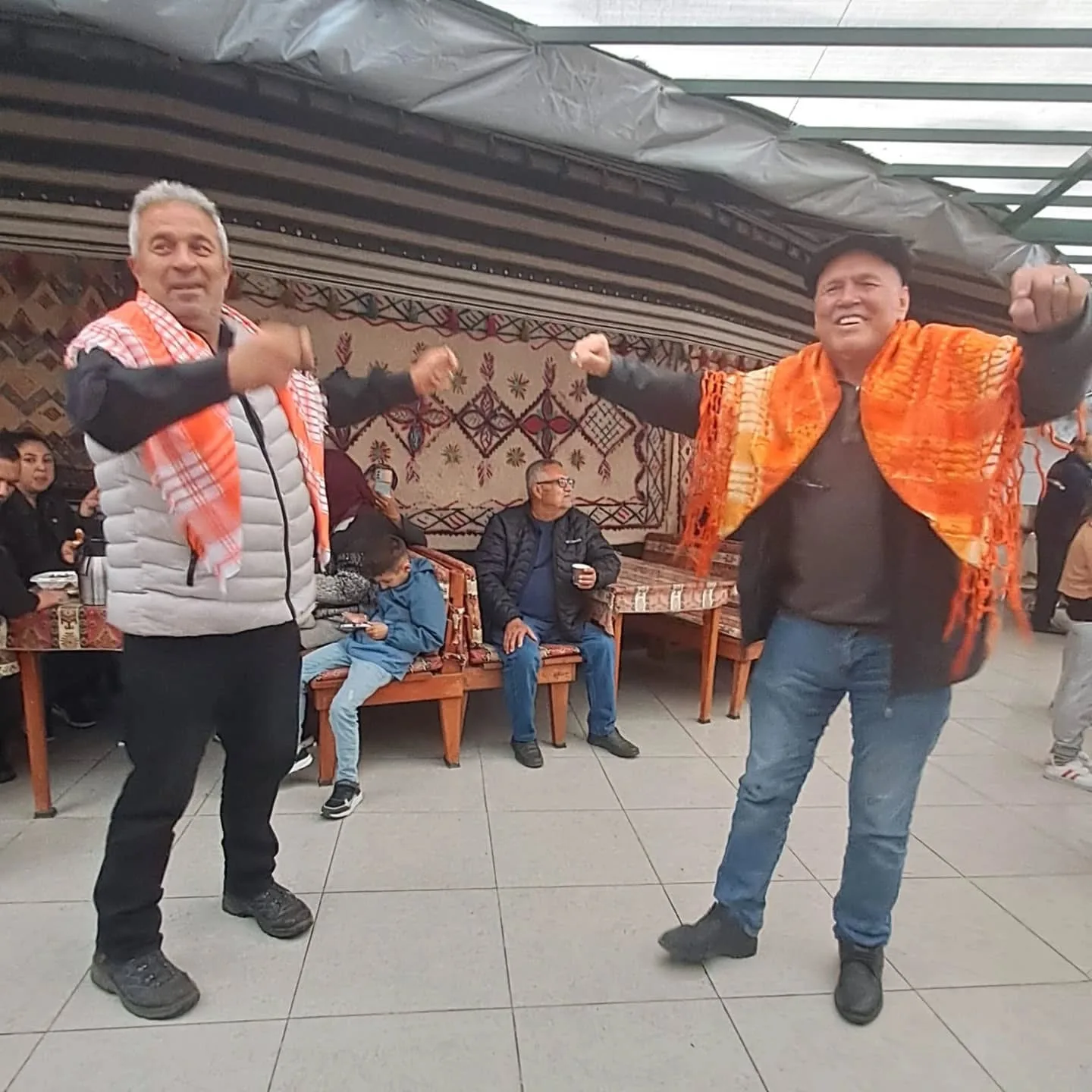 Ramazan Bayramı'nın üçüncü günü akrabalarımızla ve dostlarımızla bayramlaştık. Bayramın gü…