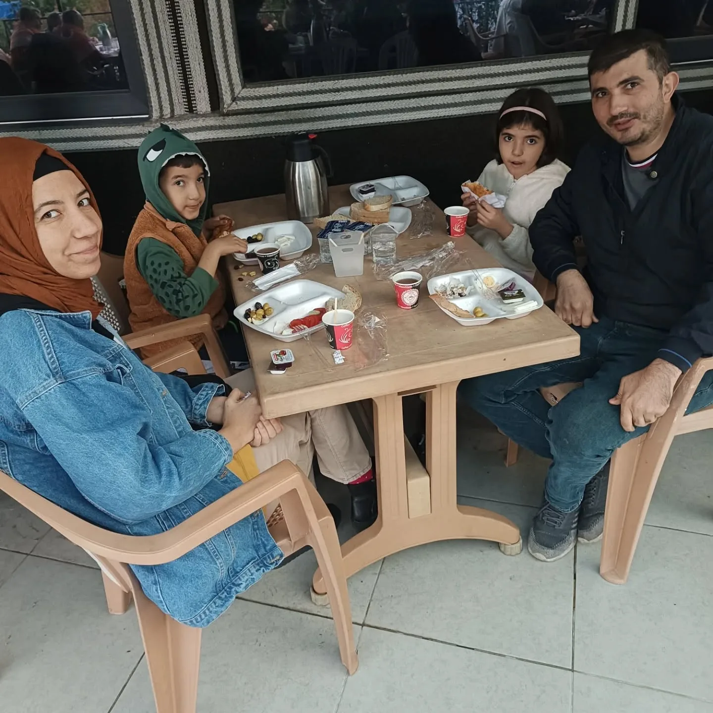 Kahvaltı programımıza katılan bize desteğini eksik etmeyen Bornova Kaymakamı Muzaffer Şahi…