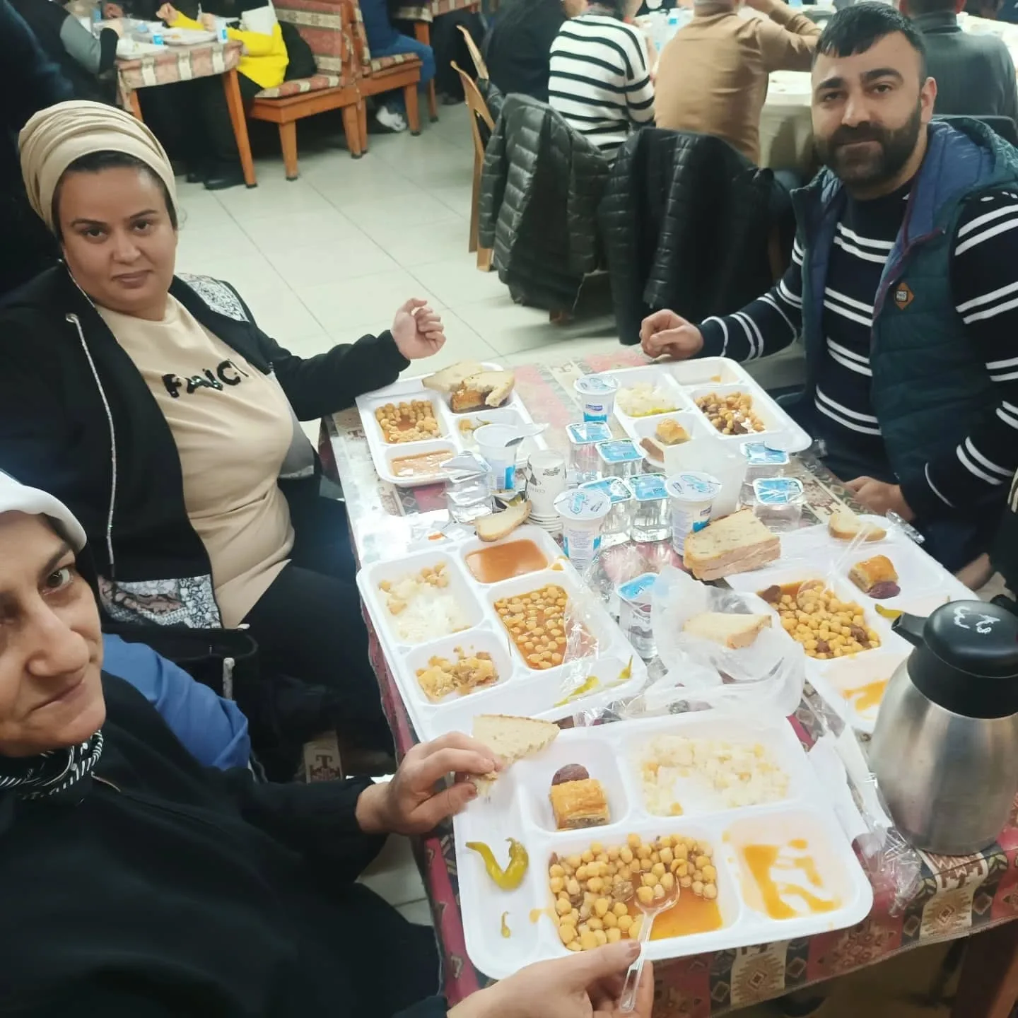Ramazan ayının ilk iftarını dost ve akrabalarımızın katılımıyla gerçekleştirdik. Sizinle b…
