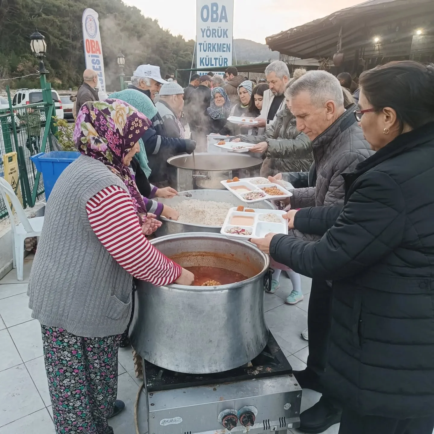 Mübarek Ramazan ayını Dost ve Akrabalarımızla iftar etkinliğinde karşıladık. Allah niceler…