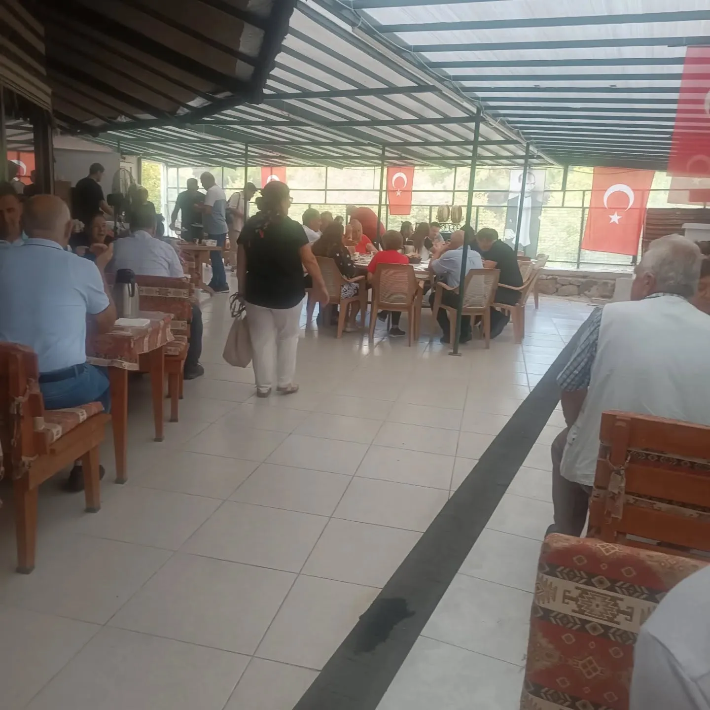 Bugün aydınlılar dergimizin kahvaltı etkinliğini yaptık.Keşkek dövdük. Emeği geçen herkese…
