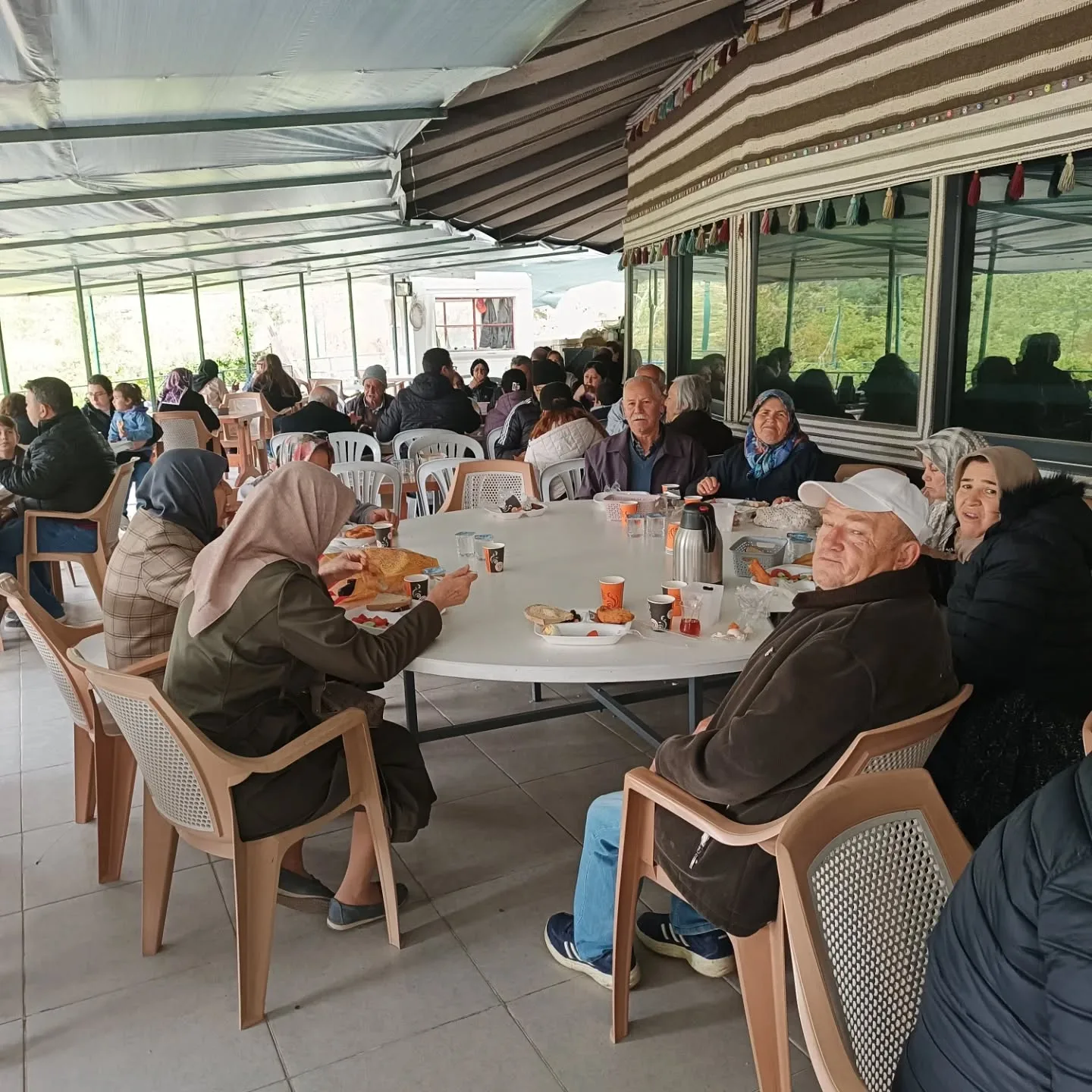 35. Geleneksel kahvaltı etkinliğimizi yaptık. Güzel bir bahar sabahında dost ve akrabaları…