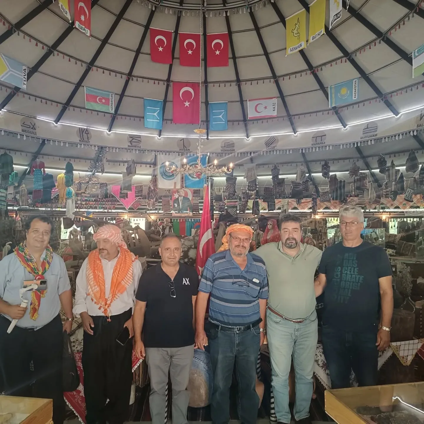 Denizli'de Akrabalarımız Oba müzemizi ziyaret ettiler. Sayın doç .Dr Devrim Alkaya ve Tura…