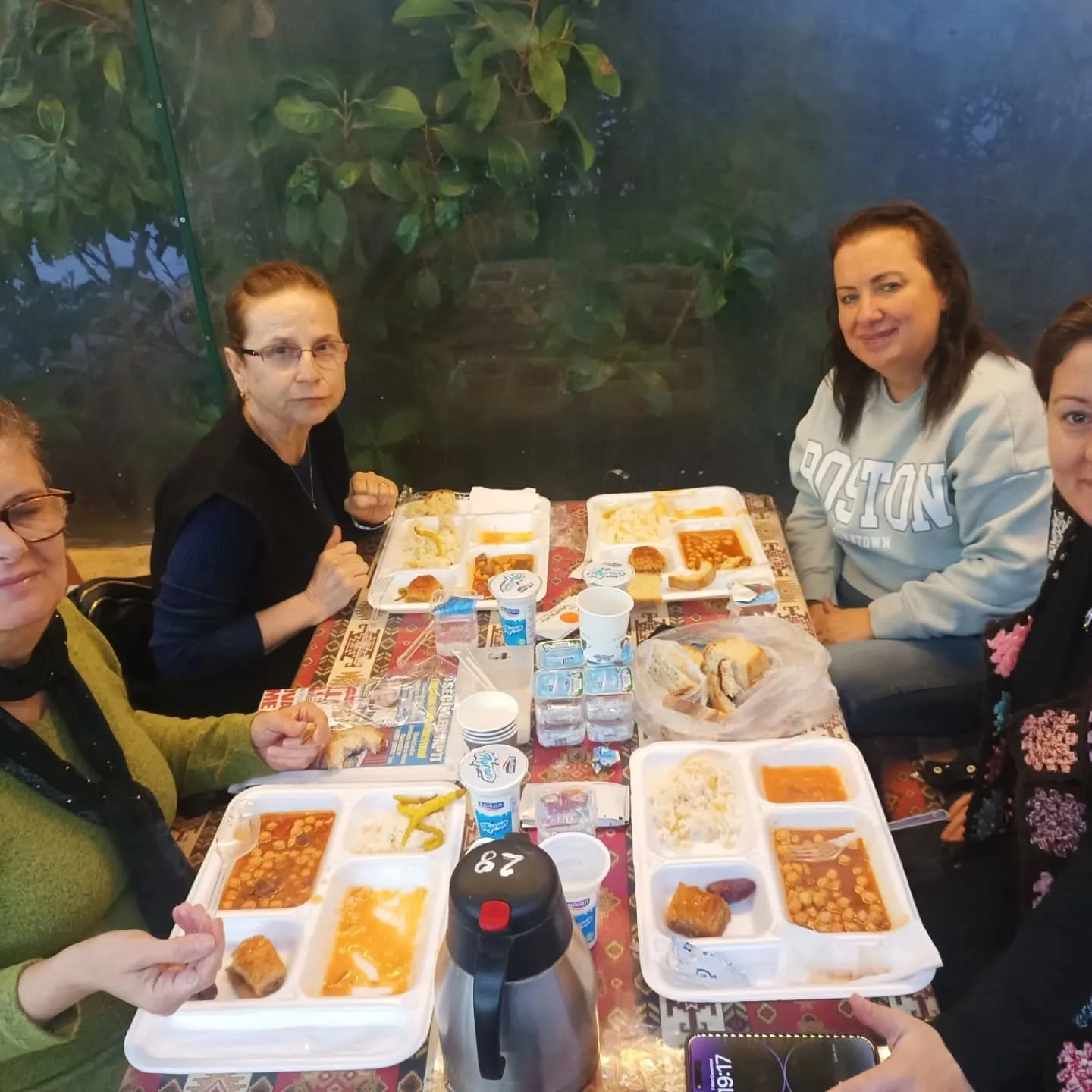 Ramazan ayının ilk iftarını dost ve akrabalarımızın katılımıyla gerçekleştirdik. Sizinle b…