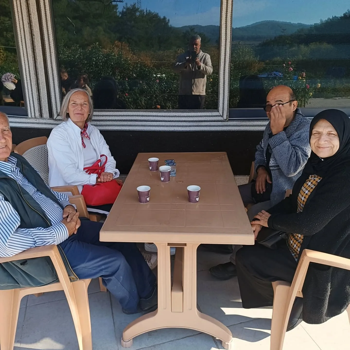 Geleneksel bu ayki Akraba kahvaltımızı yaptık. Akrabalarımız la Hasret giderdik. Gösterile…
