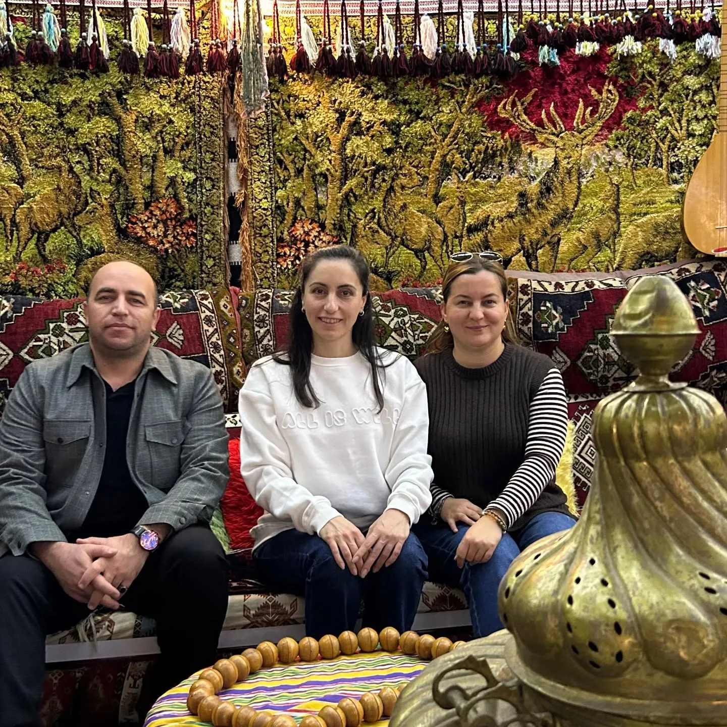 Bornova Gençlik merkezi Eğitimcileri ve yöneticileri Ögretmenler günü etkinliğinde OBA müz…