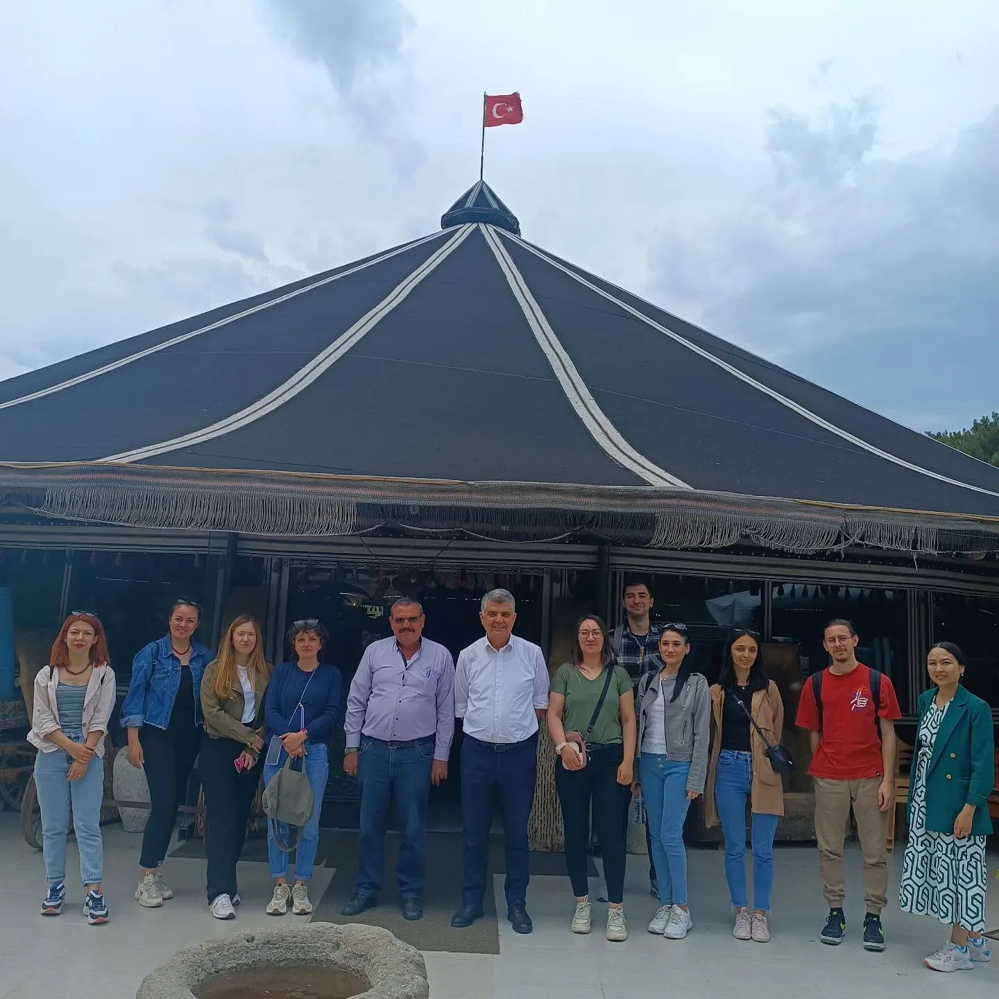 Bugün OBAmızı Sayın prof.Dr. Metin Ekici ve akademisyen arkadaşları ziyaret ettiler. Yapac…