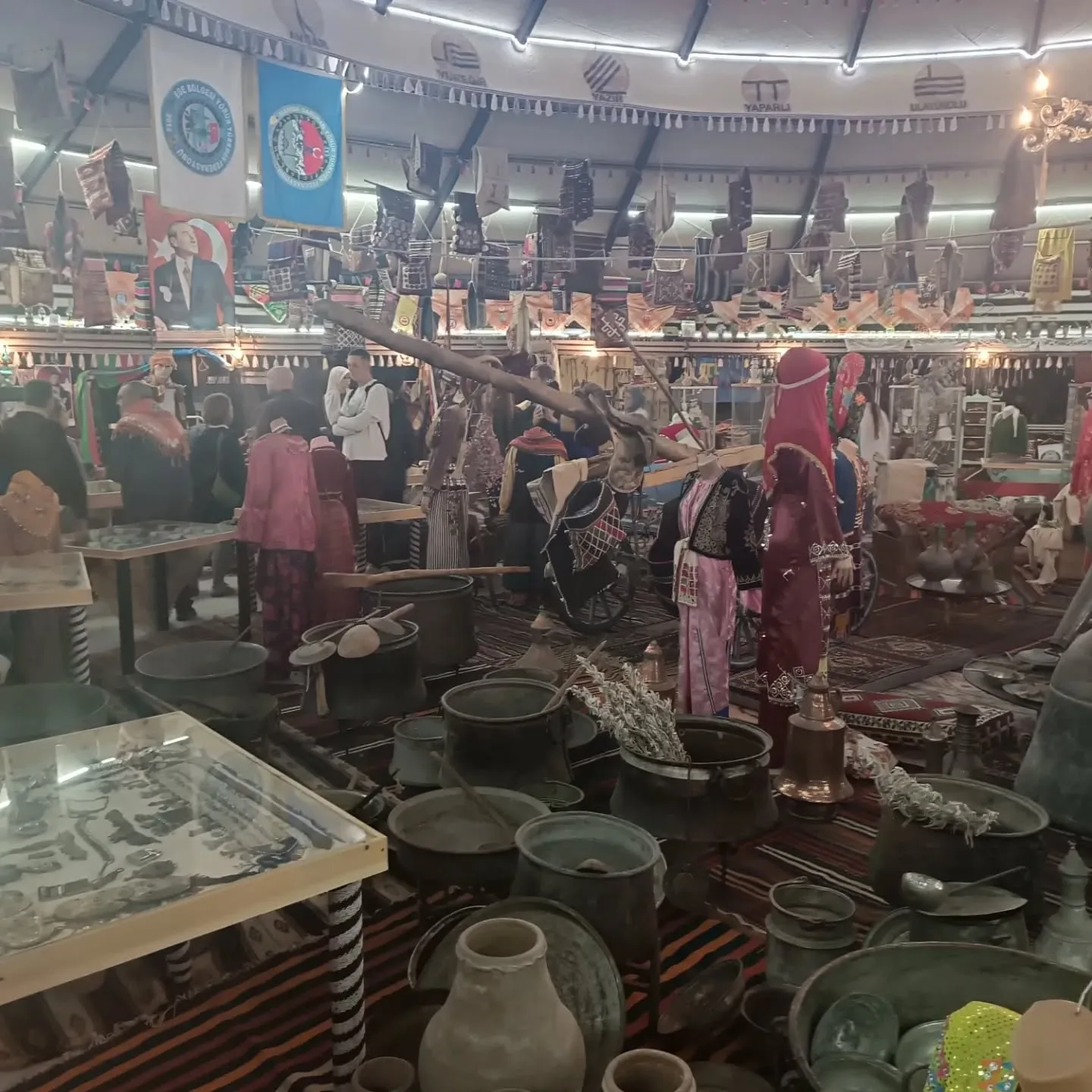 Bugün OBA müzemizin ziyaretçileri Bornova Gençlik merkezinin üyeleri ve Almanya'dan gelen…