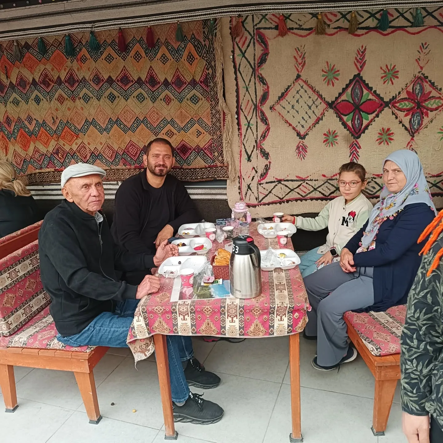 28.geleneksel kahvaltı etkinliğimizi akrabalarımızın ve dostlarımızın katılımlarıyla yaptı…