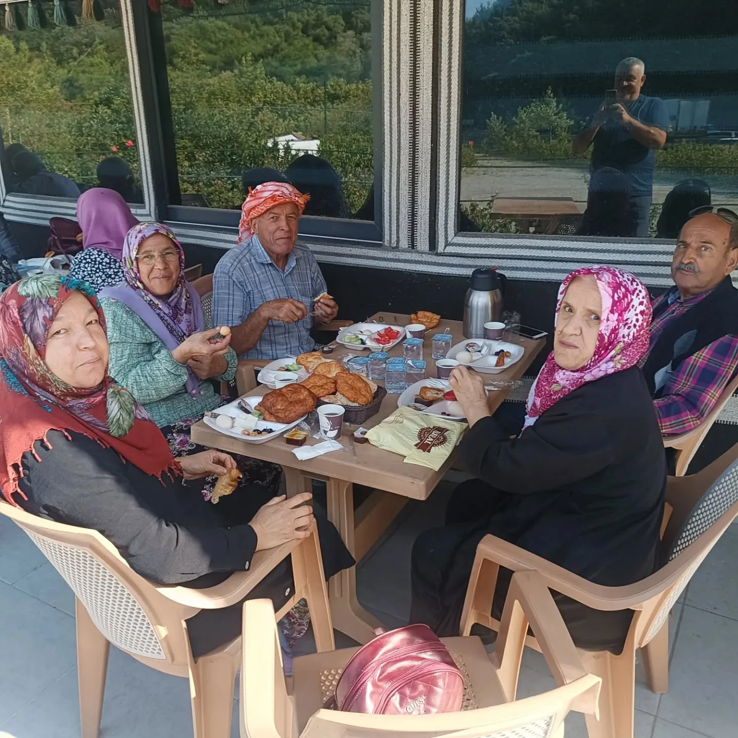 Her ayın ilk cumartesi günü yaptığımız geleneksel kahvaltımızı etkinliğini yaptık. Katılım…