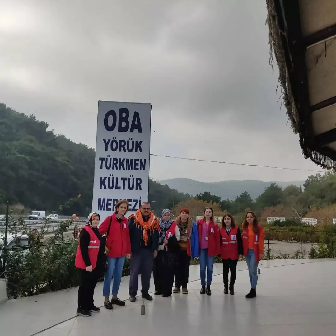 Manisa KIZILAY KADIN KOLLARI OBAMIZI ziyaret ettiler. Kendilerine teşekkür ederiz.