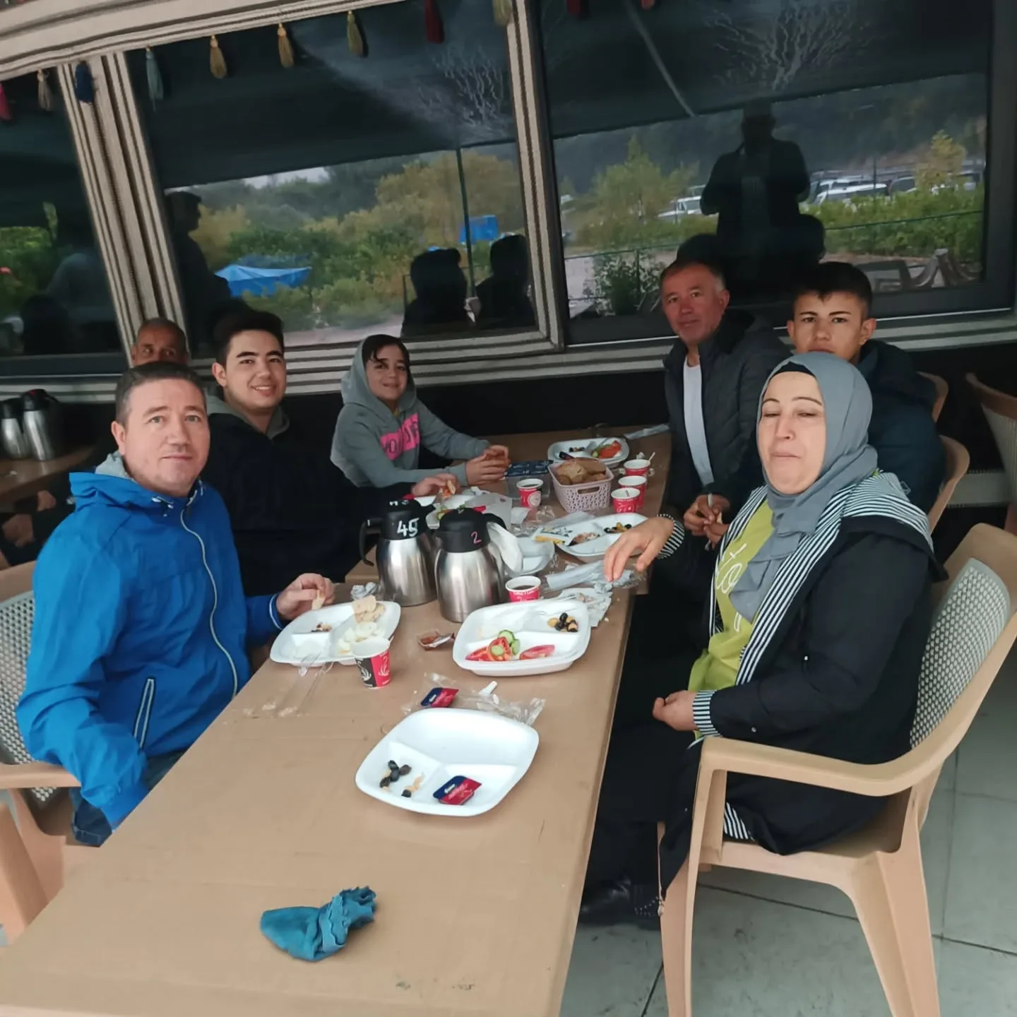 Geleneksel kahvaltımızdan kareler..