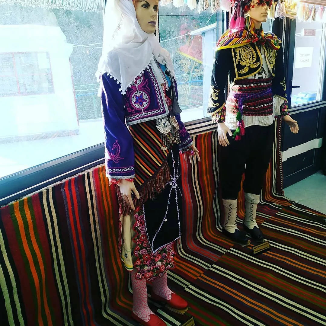 Isparta yöresi kostümlerini Oba Müzemize hediye eden sayın Yasemin Bayrama teşekkür ederiz…