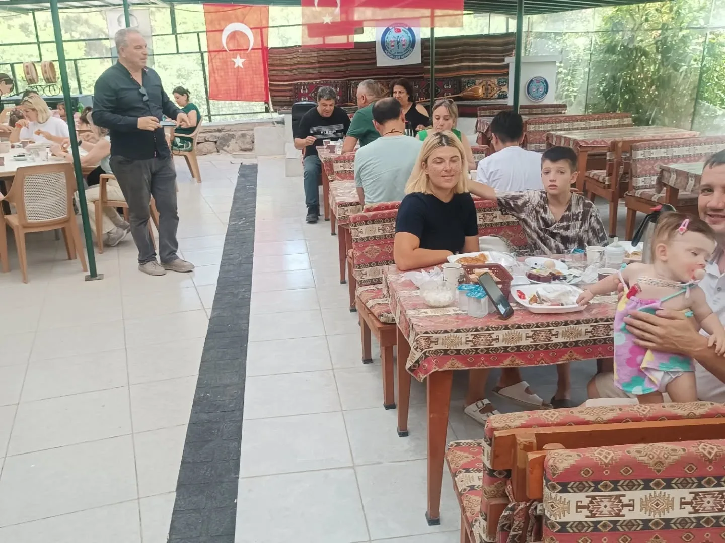 Bugün Ege Üniversitesi Tekstil fakültesi öğretim üyelerini misafir ettik. OBA müzemiz ile…