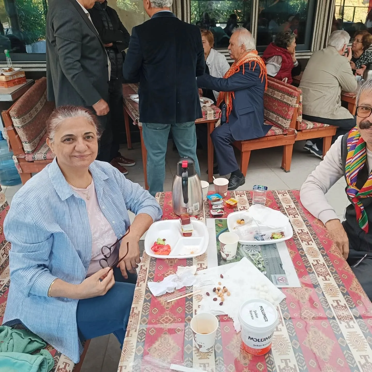 Geleneksel bu ayki Akraba kahvaltımızı yaptık. Akrabalarımız la Hasret giderdik. Gösterile…