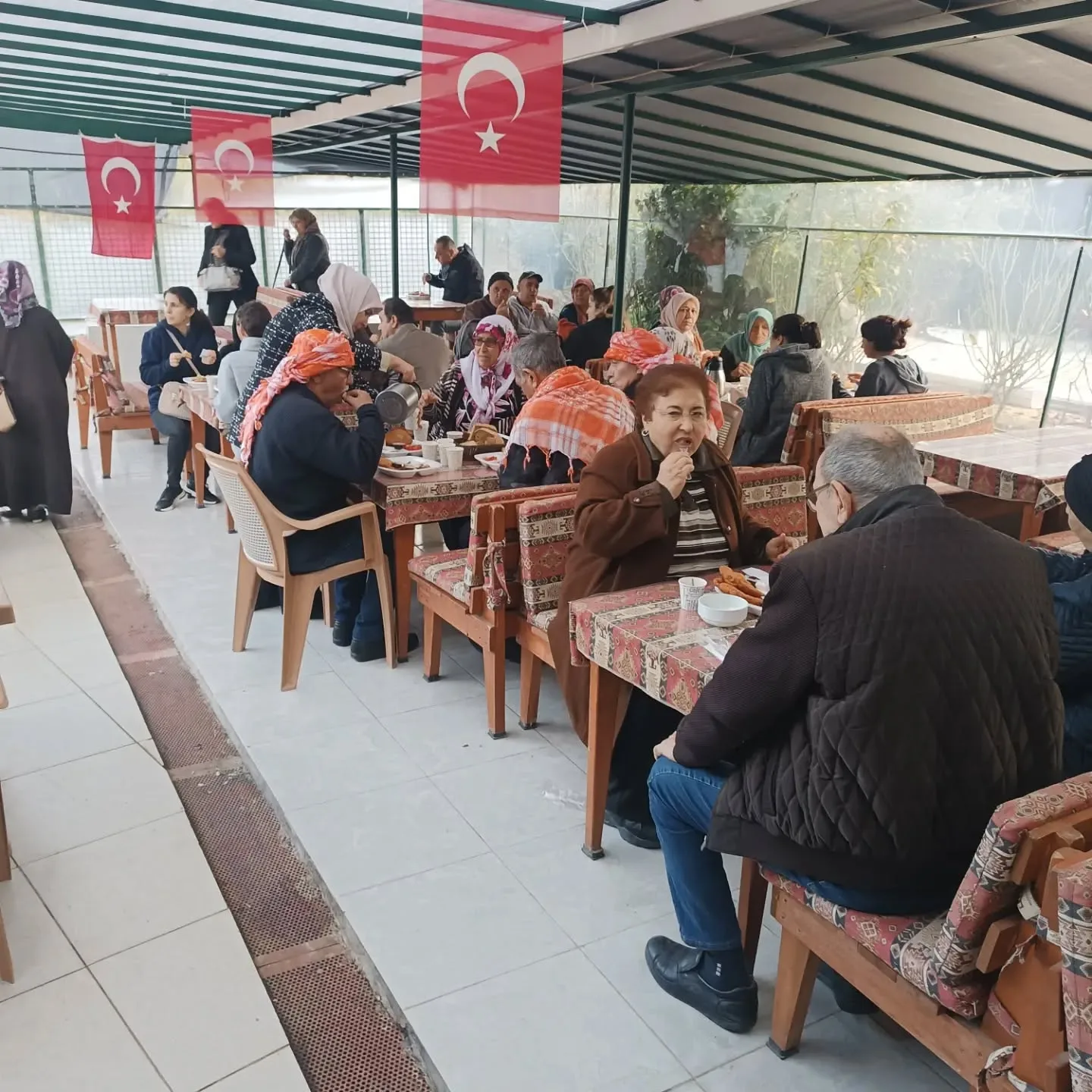 Bugün Geleneksel bu ayki kahvaltı etkinliğimizi yaptık. Akrabalarımızı gördük . Keyifli Za…