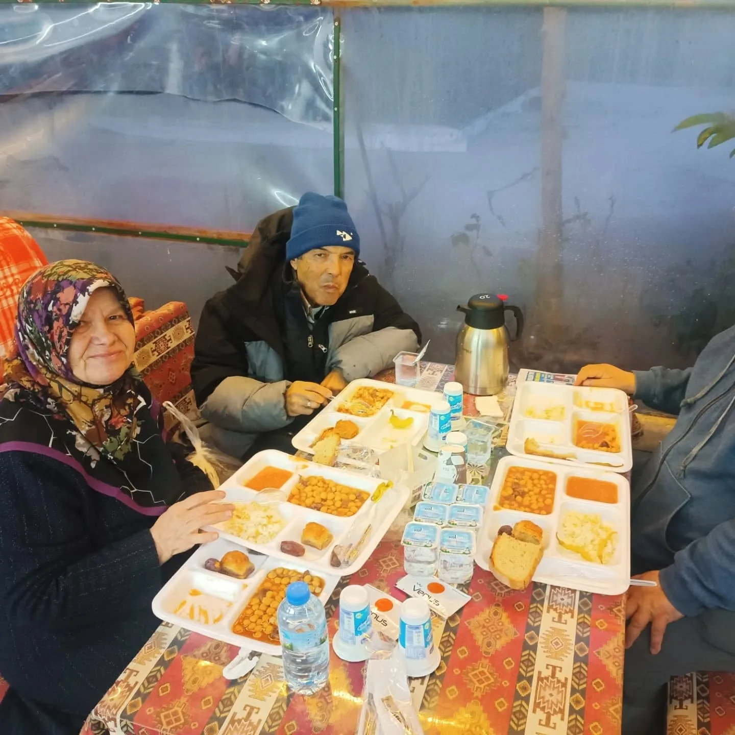 Ramazan ayının ilk iftarını dost ve akrabalarımızın katılımıyla gerçekleştirdik. Sizinle b…