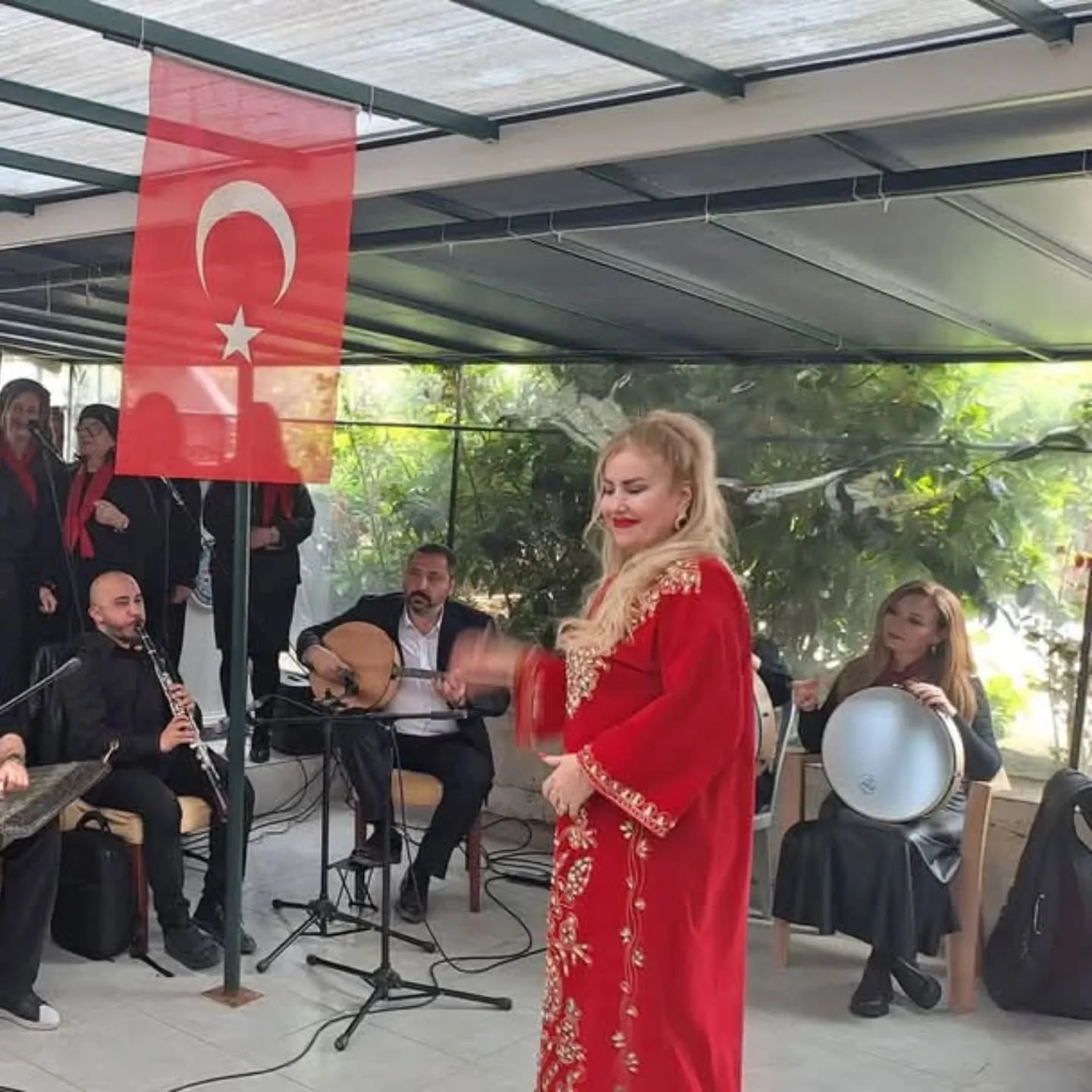 OBA muzemizde Sayın Melek Büyüköztekin , Devlet Türk müzisi konservatuarı öğretim görevlis…