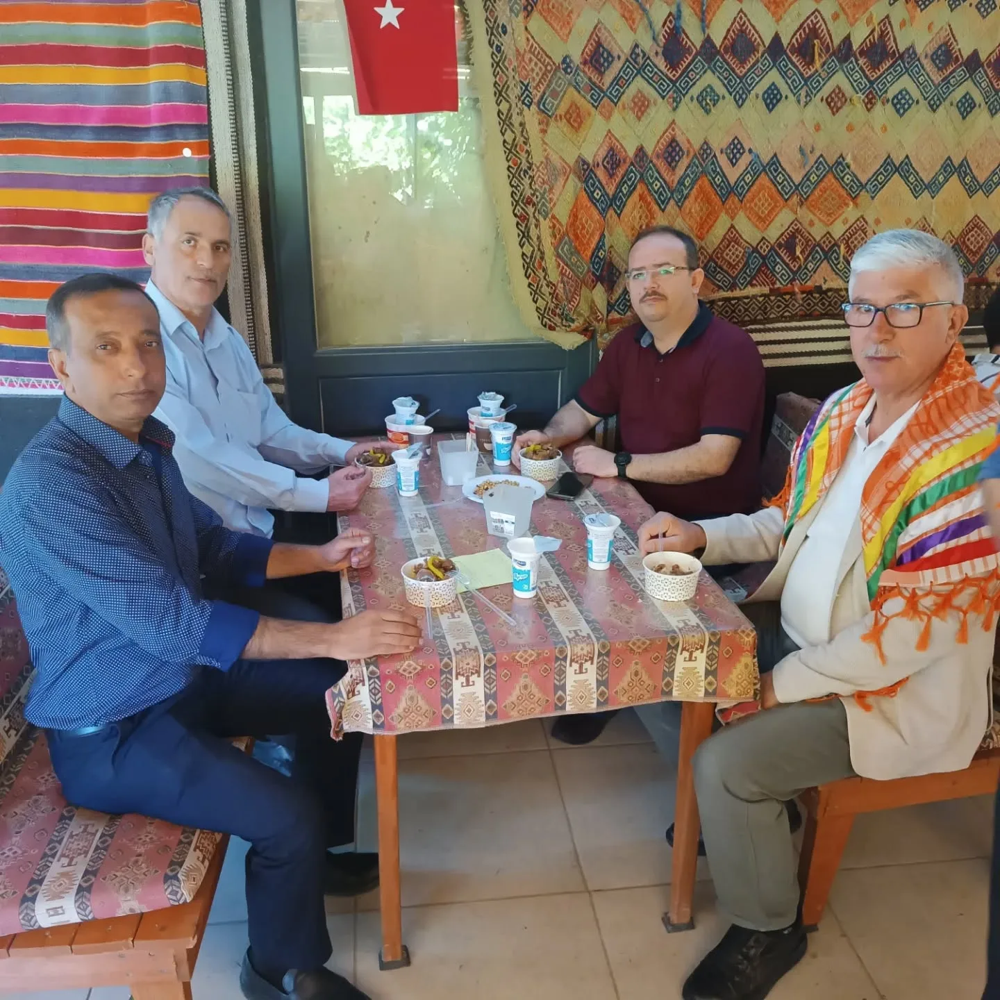 Geleneksel kurban bayramlaşmamızdan Akrabalarımızla sıcak anlar.
