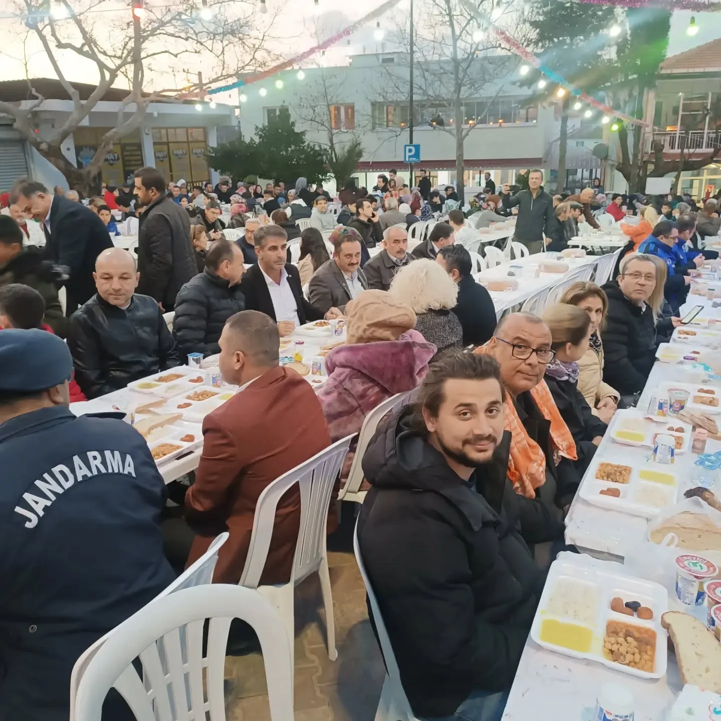Bugün Belenbaşı derneğimizin düzenlediği iftar yemeği etkinliğine katıldık. Bizi yanlız bı…