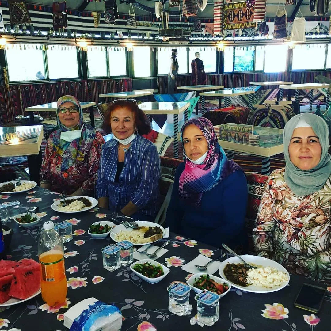 Bornova kaymaklığı ve Muhtarlarımız Obamızı ziyaret ettiler. Teşekkür ederiz.