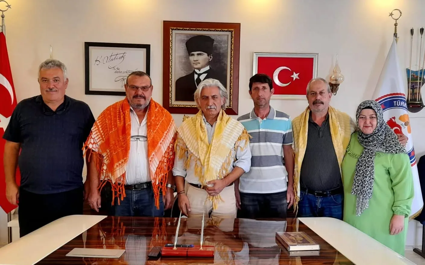 Manisa Şehzadeler kaymakamlığına atanan Sayın kaymakamımız Fatih Genel' i ziyaret ettik. Y…