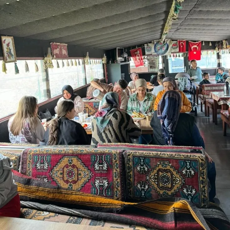 Bahtılılıı yorukler derneğimizin OBA müzemizdeki etkinliğinden...