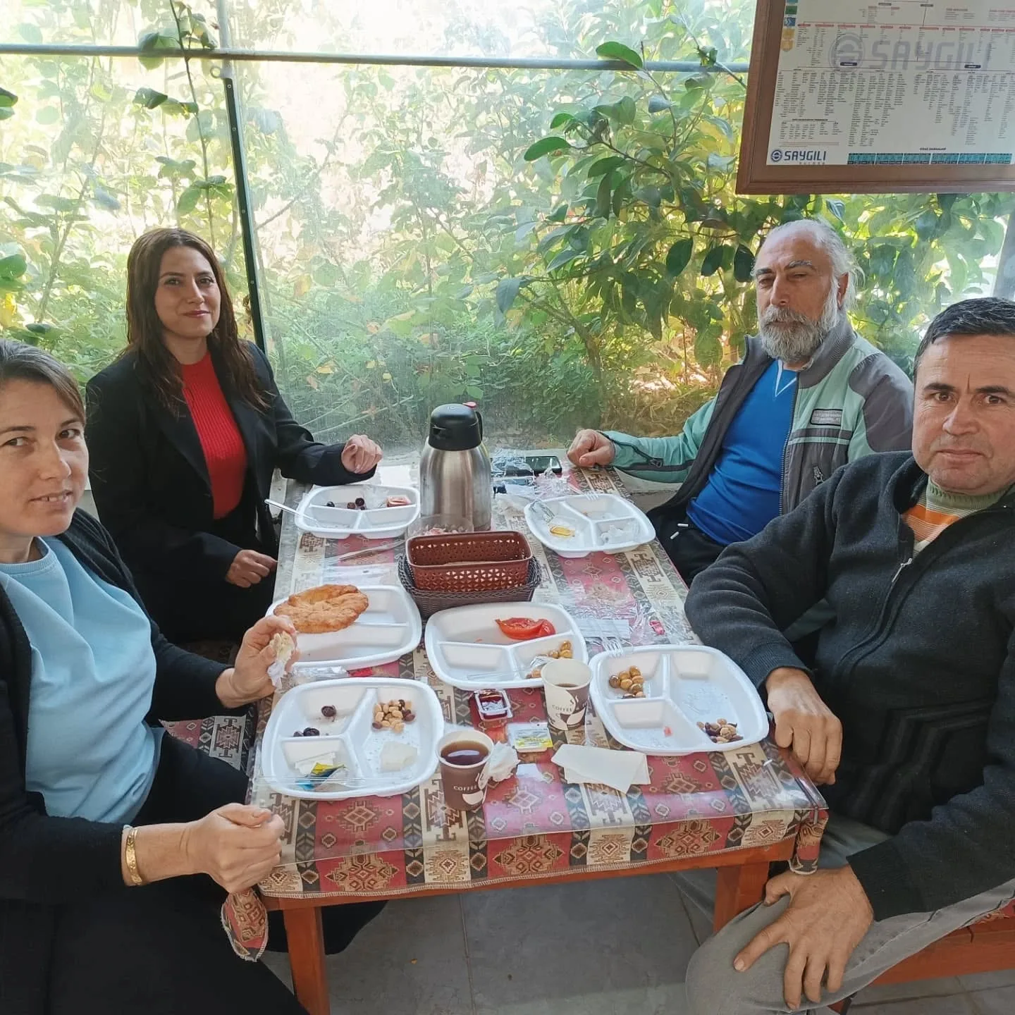 Geleneksel bu ayki Akraba kahvaltımızı yaptık. Akrabalarımız la Hasret giderdik. Gösterile…