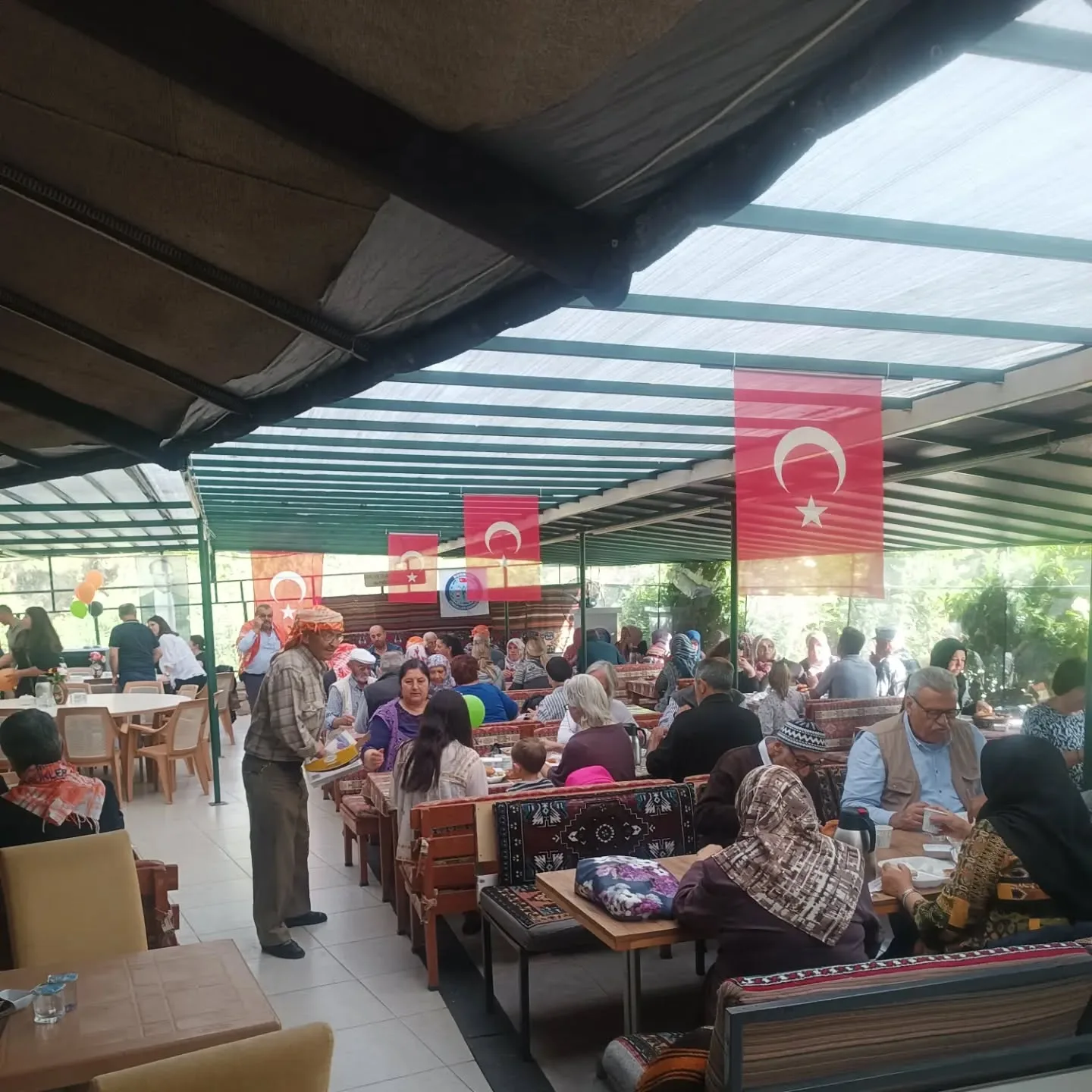 Geleneksel aylık cumartesi kahvaltısını yaptık