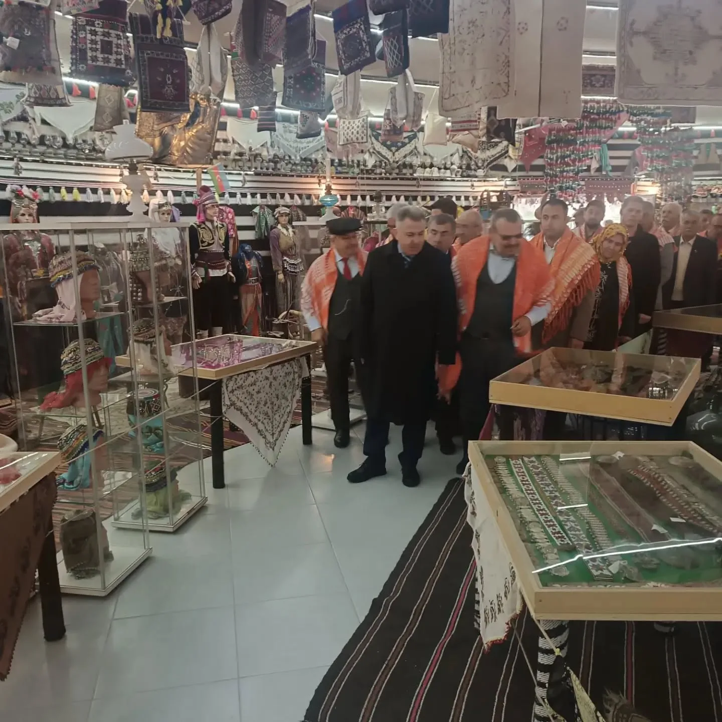 Bugün OBA müzemizin misafirleri Sayın İzmir Valimiz Süleyman Elban ve Sayın Kaymakamımız M…