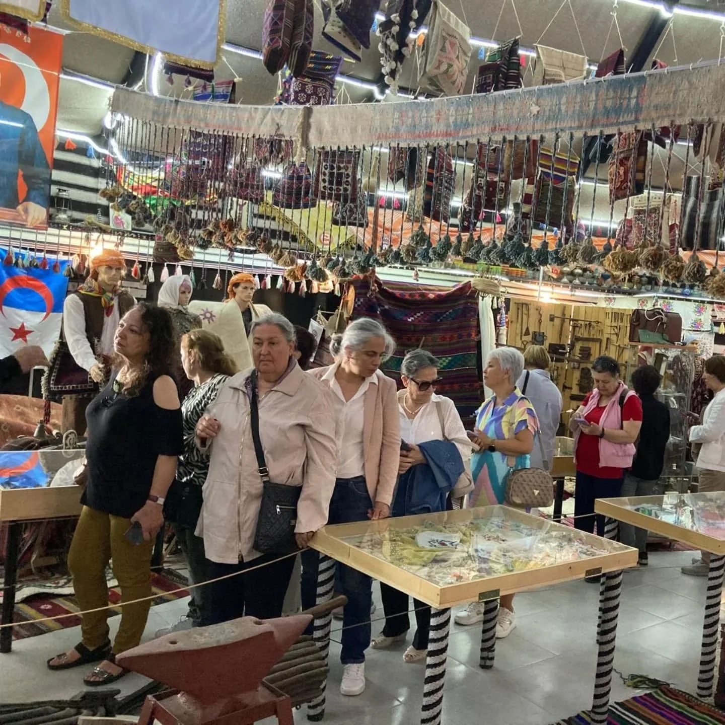 Atatürkçü Düşünce Derneği , Bornova şubesi OBA müzemizin konukları idi.Göstermiş oldukları…