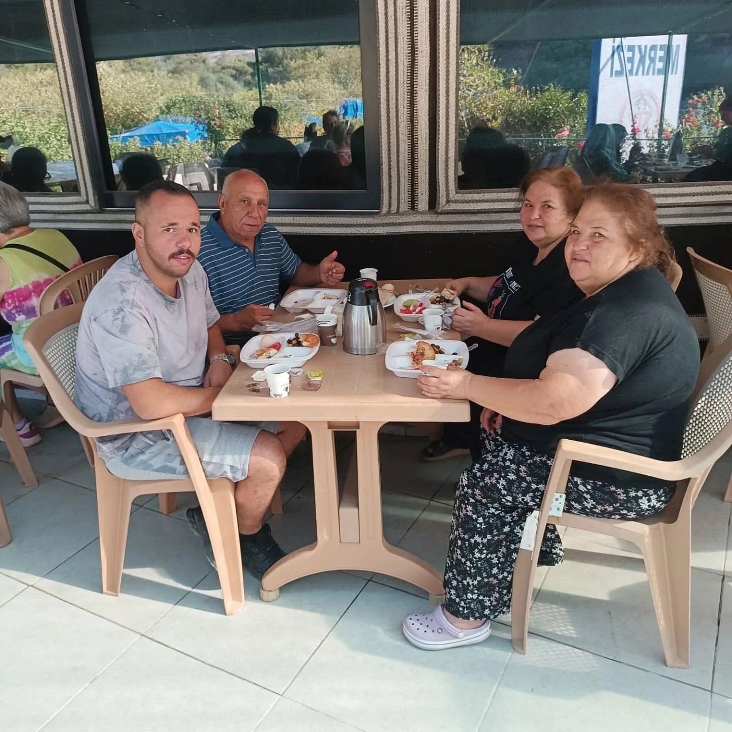 Eylül ayı Geleneksel kahvaltı etkinliğimizi akrabalarımızın katılımı ile yaptık. Güzel bir…