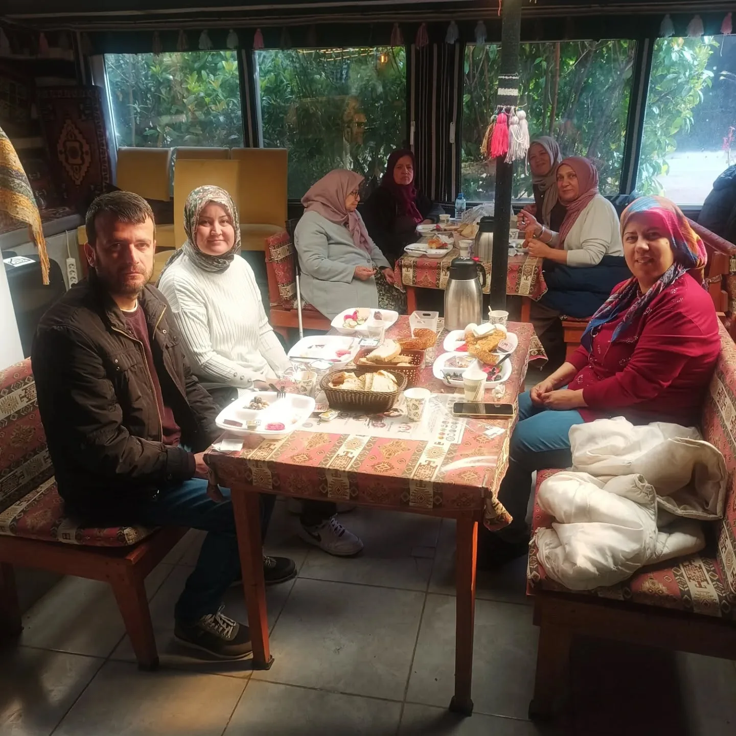 34. Geleneksel kahvaltı etkinliğimizi dost ve  akrabalarımızın katılımıyla güzel bir bahar…