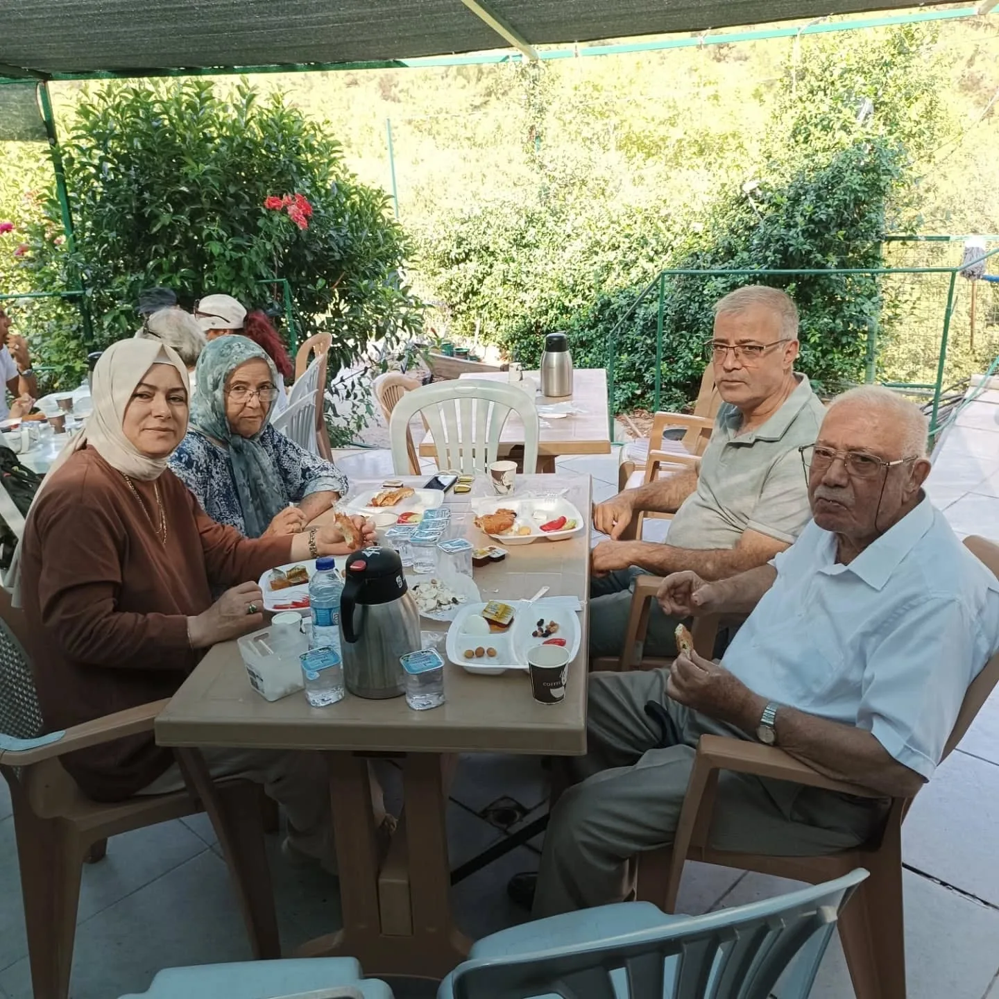 OBA müzemizi  Gaziemirliler derneği üyeleri ve yönetim kurulu üyeleri ziyaret ettiler. Sam…