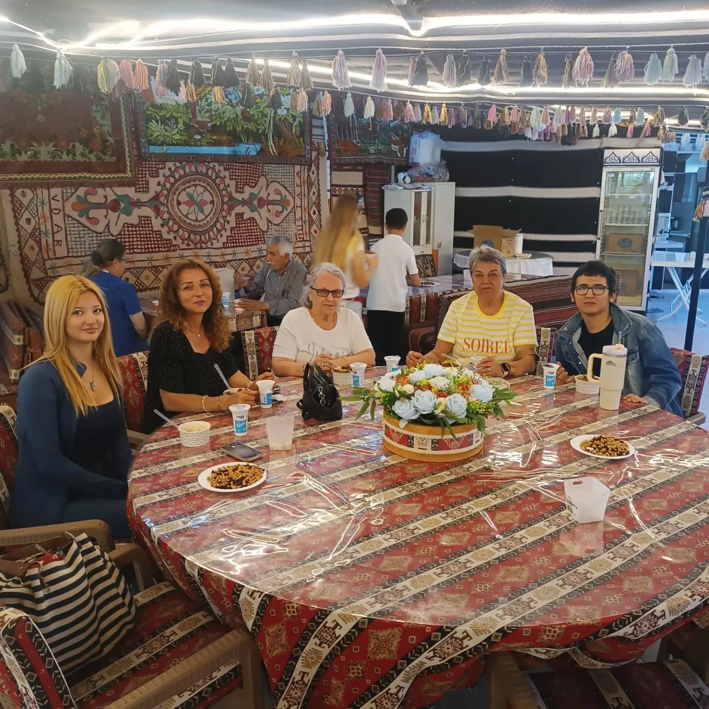 Geleneksel kurban bayramlaşmamızdan Akrabalarımızla sıcak anlar.