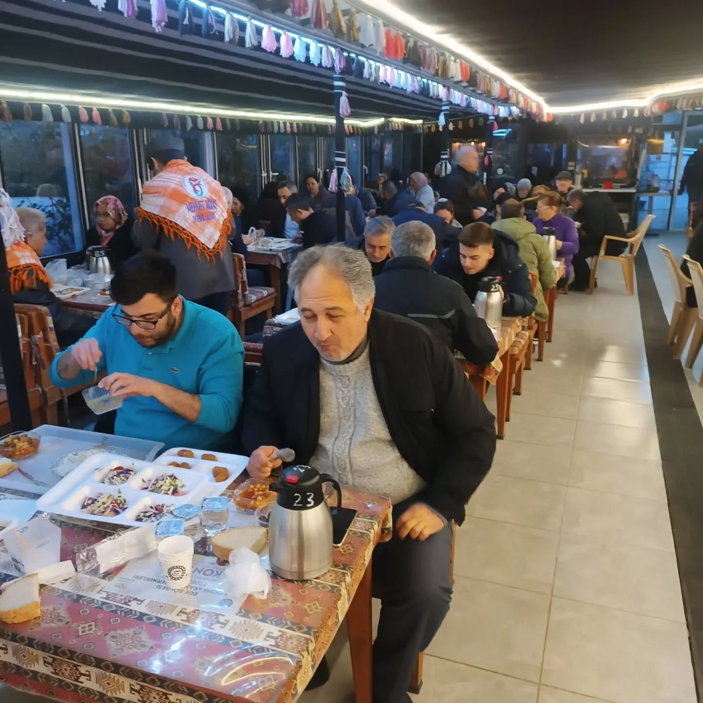 Mübarek Ramazan ayını dualarla karşıladık. Nice yıllara rabbim ulaştırsın..