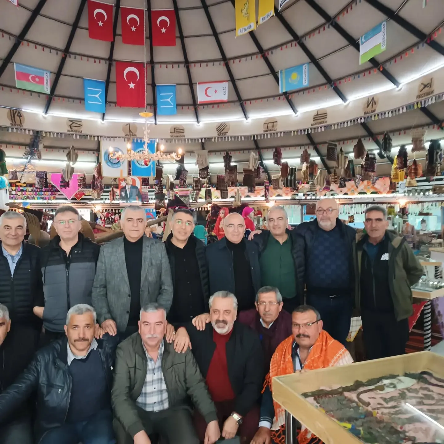 Bugün OBA mızın misafileri İl kültür müdürümüz Murat Karaçanta ve Bora koçu ile dernek tem…