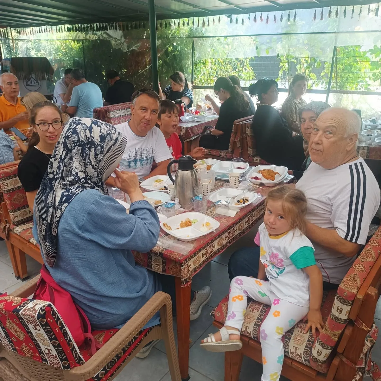 26.geneksel kahvaltı etkinliğimizi yaptık. Akrabalarımızla buluştuk . Keyifli anlar yaşadı…