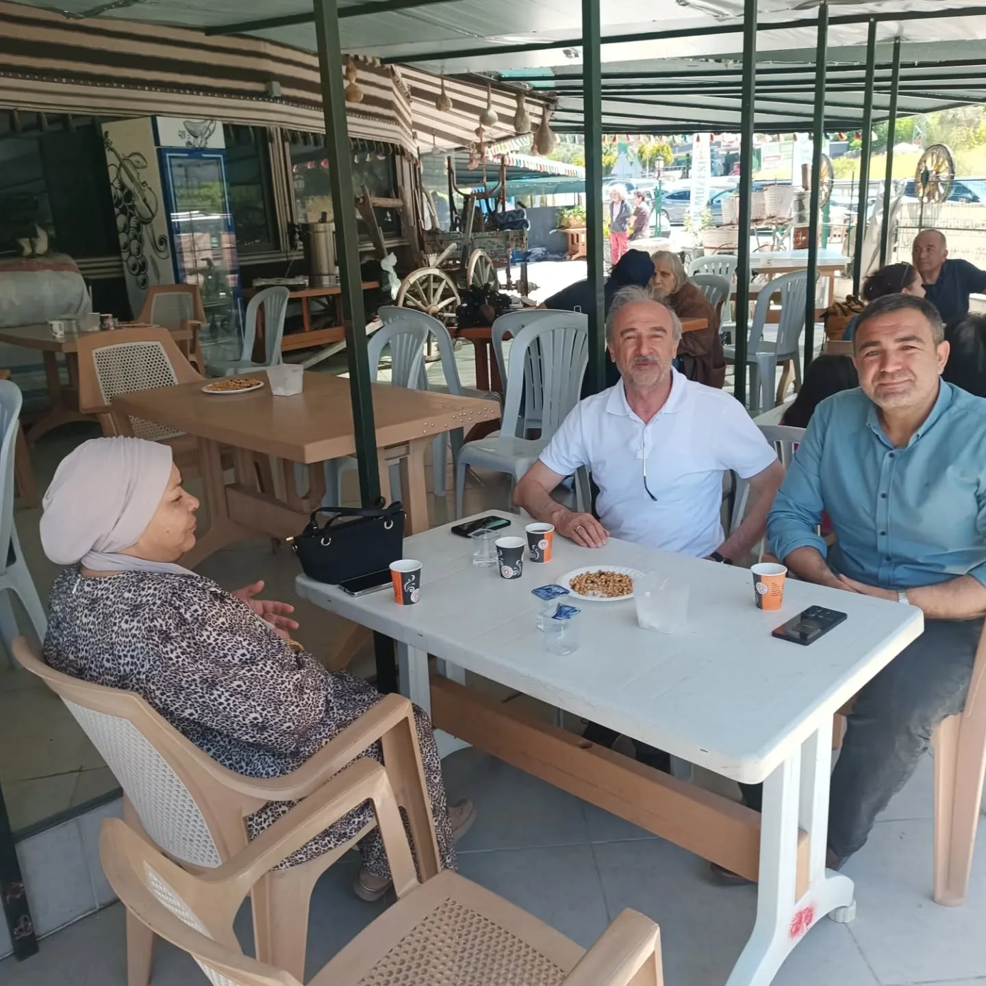 Geleneksel kurban bayramlaşmamızdan Akrabalarımızla sıcak anlar.