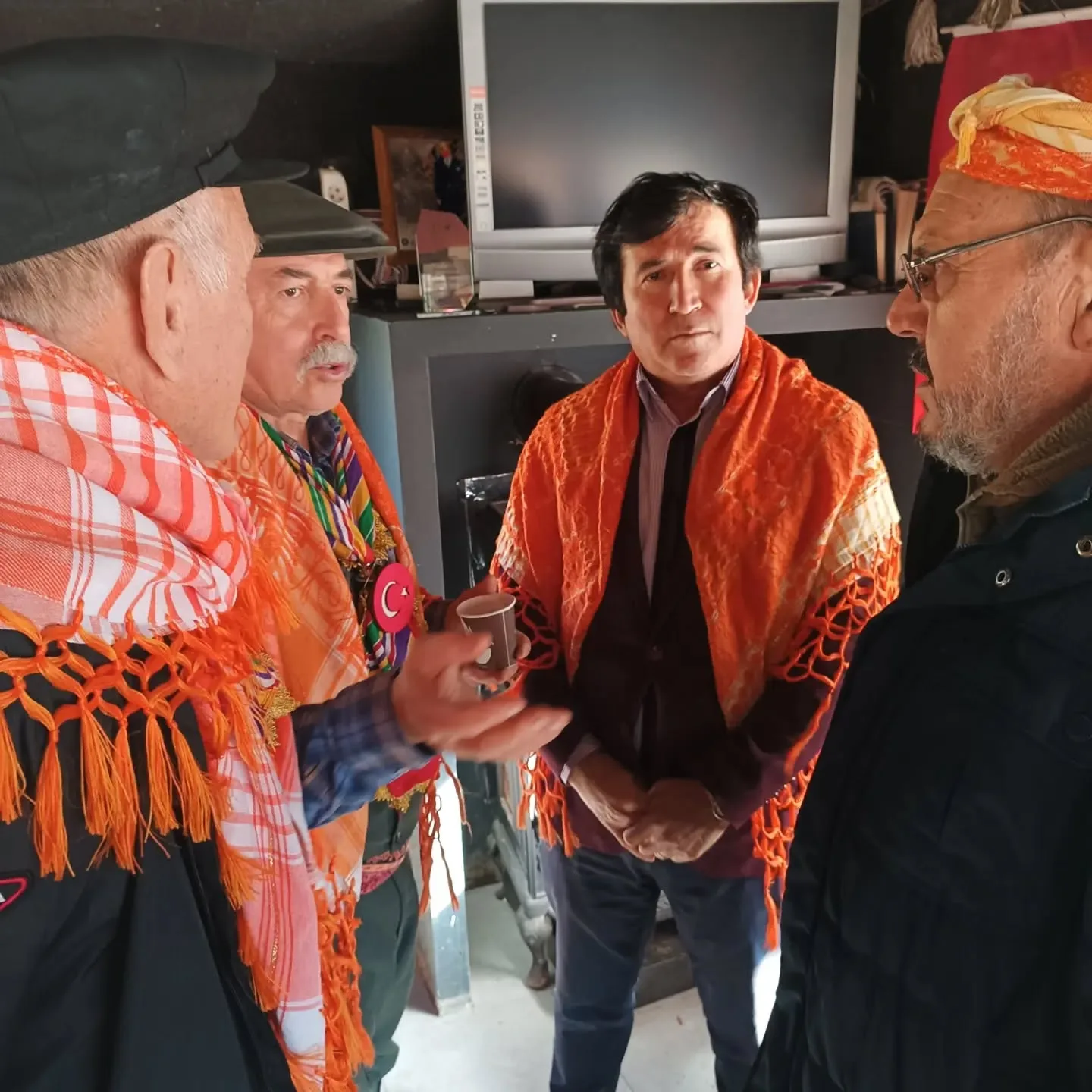 Bugün misafirlerimiz Milas Yörük Obaları Kültür Derneği Başkanı Erkan Turgut ve dernek üye…